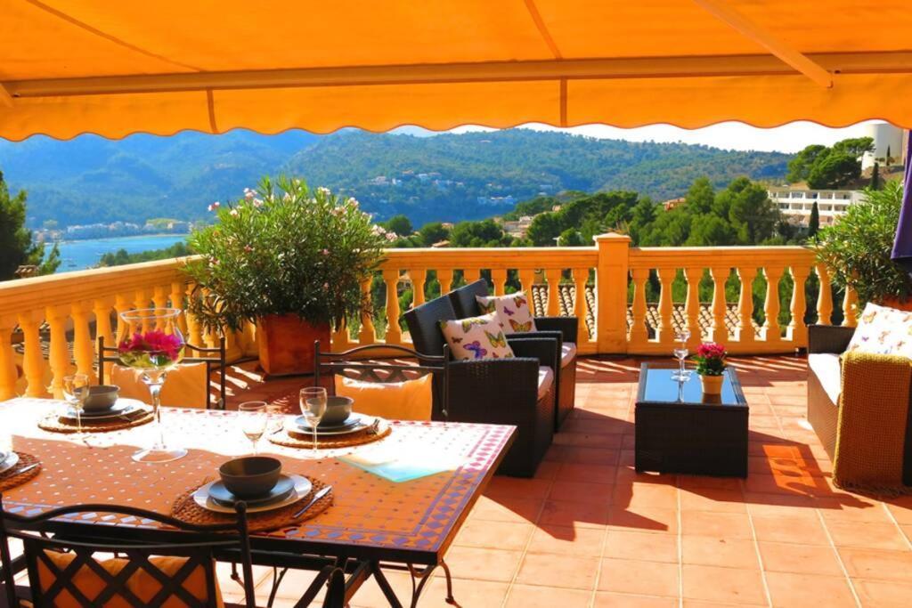 Apartamento en el Puerto de Sóller con gran terraza privada y vistas al mar. Piscina comunitaria. Localizado en un zona tranquila y muy soleada. Wifi gratis disponible. Parking. Port de Sóller Exterior foto